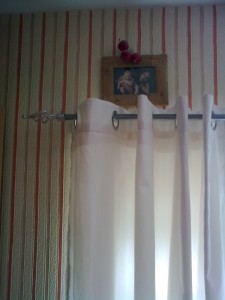 cheap wallpaper, expensive looking cheap_wallpaper_epensive_looking