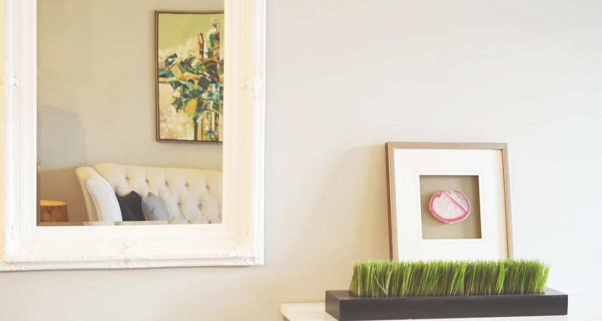 Use Mirrors To Beautify Your Home